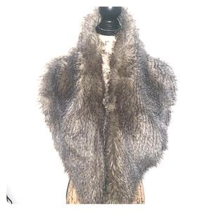 Ann Taylor Faux fur collar